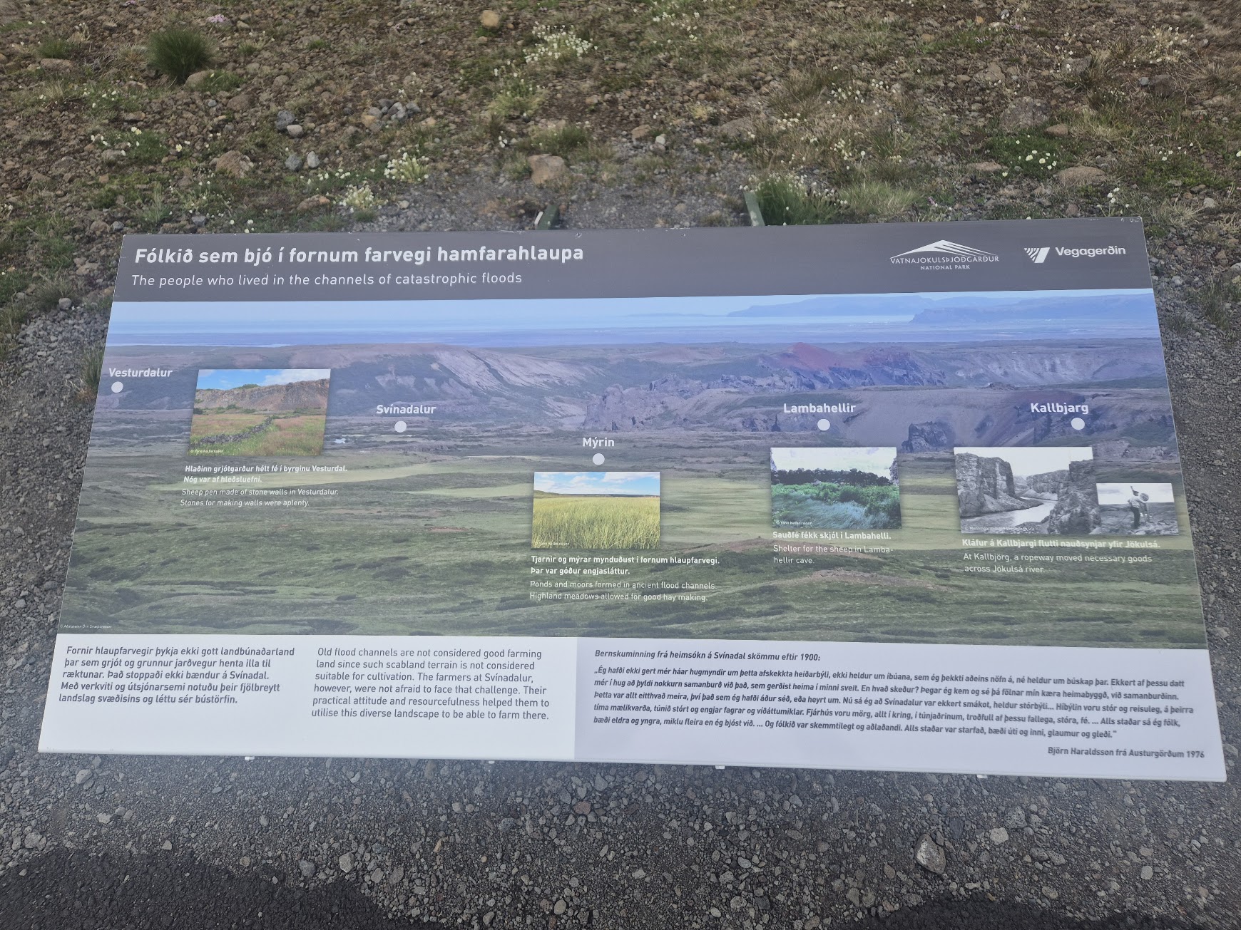 Vatnajökull National Park interpretive sign about the old flood channels near Hljóðaklettar